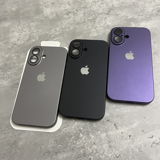 ქეისი მეტალის ეფექტით