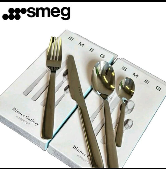 Smeg დანა-ჩანგლის კომპლექტი